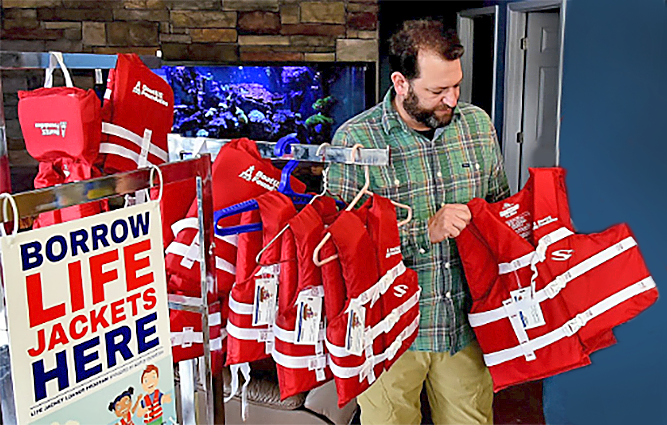 BoatUS Foundation Accepting Applications for New Life Jacket Loaner Pilot Program